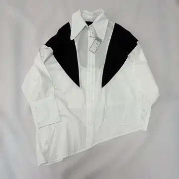 LA MONT 긴팔 셔츠 화이트/블랙 비대칭 M~L 사이즈