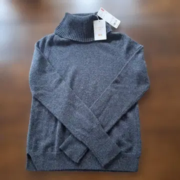 UNIQLO 캐시미어 터틀넥 스웨터 S