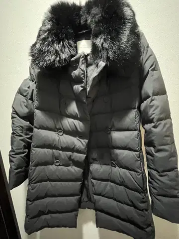 GREEN LABEL RELAXING 블랙 다운 자켓