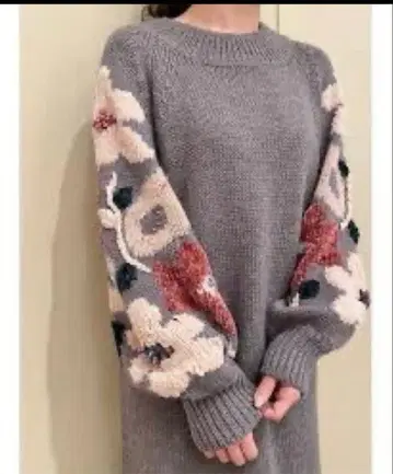 비어즐리 소매 자카드 원피스 니트 롱 꽃무늬 울 볼륨 소매