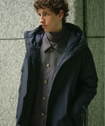 별주 phenix WINDSTOPPER by GORE-TEX 다운 코트