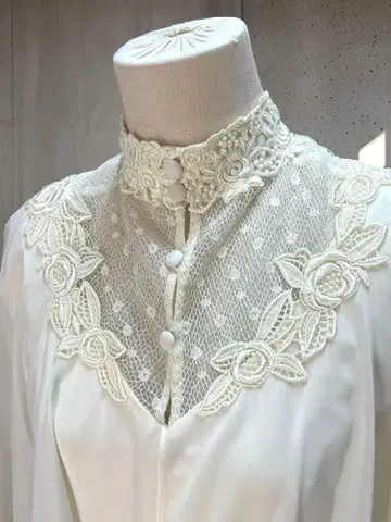 컨디션 최상 멋진 빈티지 블라우스 자수 코러스 무대 연극 vintage