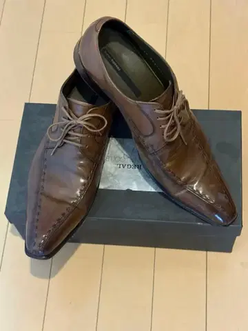 레노마 파리 브라운 가죽 드레스 슈즈