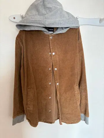 브라운 코듀로이 후드 부착 자켓