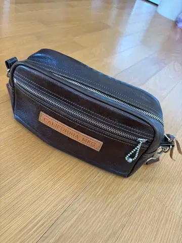 레인보우 컨트리 숄더 파우치 한정판