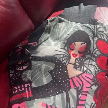 쿠스트 바르셀로나 터틀 니트 Y2K