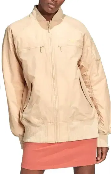 시착만 한 상품, 컨디션 최상! adidas W BOMBER 봄버 자켓