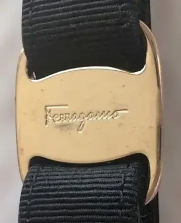 Ferragamo 블랙 리본 키링