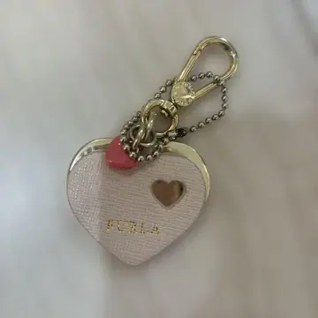 FURLA 하트형 참 핑크