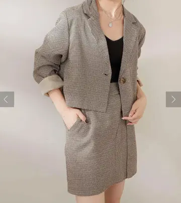 Chico 숏 테일러드 자켓 셋업