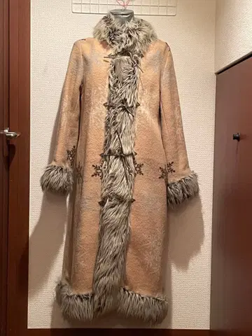 [ 오존 커뮤니티 ] 퍼 롱 코트