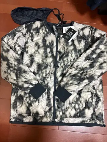 TAION 다운 자켓