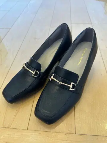 Oriental Traffic 블랙 하이힐