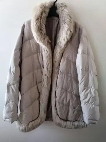 새상품급 두클라쎄 다운 코트