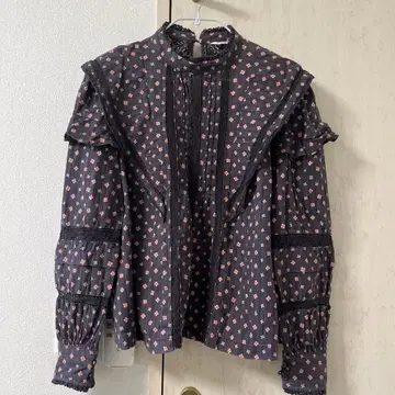 MOUSSY 다크 그레이 플라워 프린트 셔츠