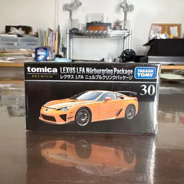 토미카 프리미엄 렉서스 LFA 뉘르부르크링 패키지 그 5