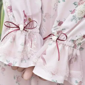 axes femme 로즈 앙 비타시옹 원피스 kawaii