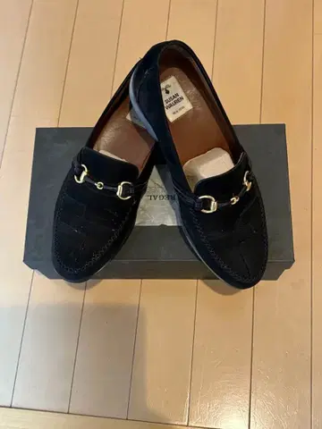 SUSAN WANEREN 블랙 스웨이드 로퍼 EEE