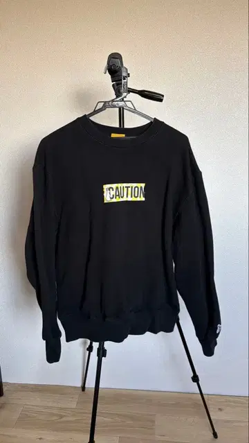 FR2 CAUTION 프린트 크루넥 맨투맨