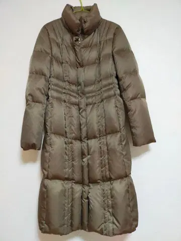 UNTITLED 롱 다운 자켓 올리브 그린