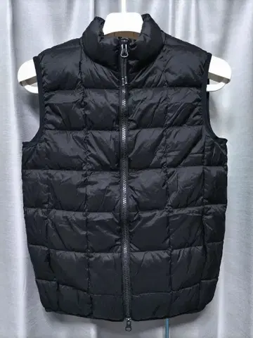 타이온 다운 베스트 하이넥 블랙