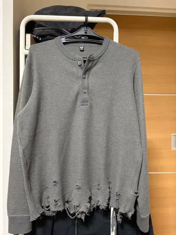 헨리넥 써멀 롱T 리메이크