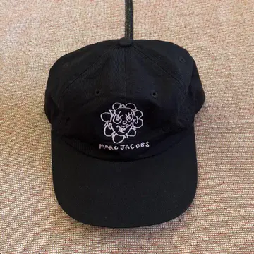 heaven by marc jacobs 캡