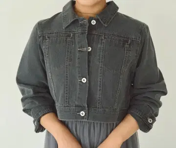 [ COHINA ] 크롭 데님 자켓 워시 블랙