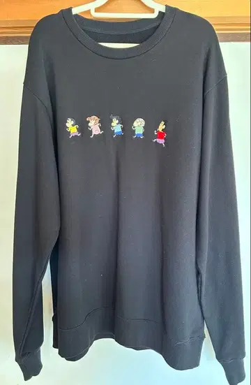 그라니프 짱구는 못말려(크레용 신짱) 트레이닝복 맨투맨 L 사이즈 블랙