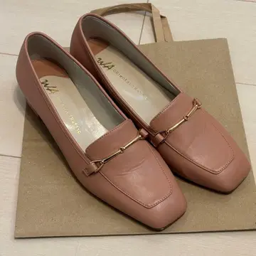 메탈릭 라인 비트 힐 로퍼