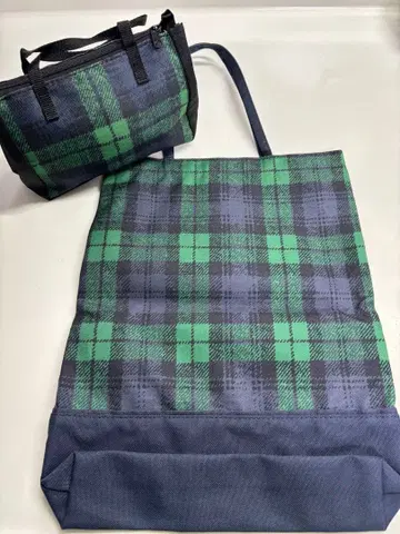 [ 미사용 새상품 ] 이세탄 체크 무늬 토트백과 파우치 세트