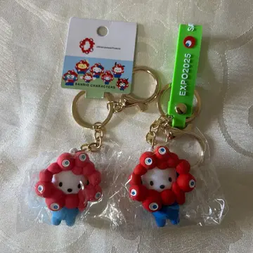 미야쿠미야쿠 x 산리오 회장 한정판 포차코와 파스텔 포차코 세트