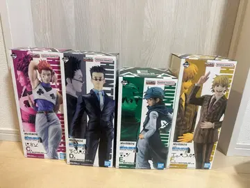 몬스터 시리즈 피규어 4개 세트와 아트북 8권 세트