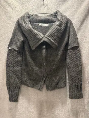 MOUSSY 마우지 양모 혼방 가디건 볼륨 옷깃 소매 탈부착 가능