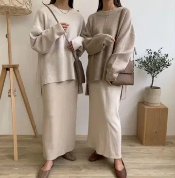 택 포함 새상품 BLATE 루즈핏 니트 (에크루)