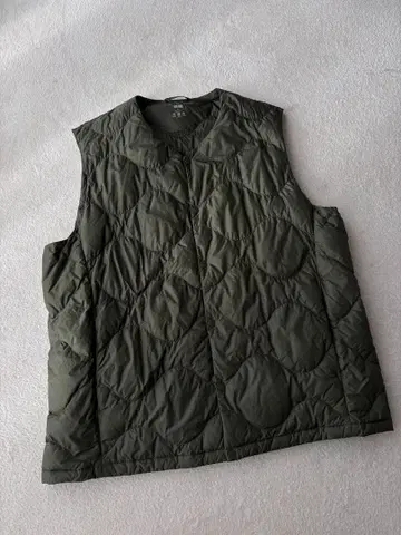 UNIQLO 유니클로 울트라 라이트 다운 베스트 웨이브 퀼트 XXL