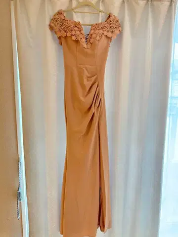 웜 핑크*레이스 자수*오프숄더*롱 드레스