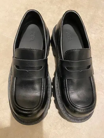 ZARA 자라 볼륨 페니 스트랩 로퍼 39 25.3cm