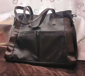 다크 브라운 숄더백