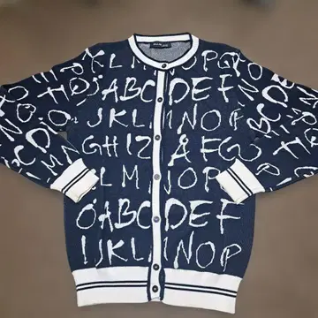 BLUE ICE 알파벳 프린트 가디건 44