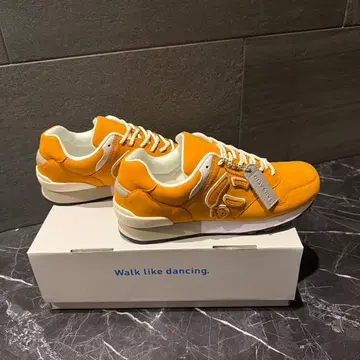 SANGACIO 오렌지 스니커즈 10주년 기념 모델