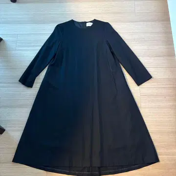 UNITED ARROWS 블랙 원피스