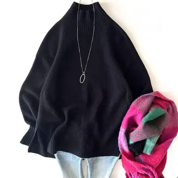 새상품급 그린 라벨 릴랙싱 하이넥 니트 블랙