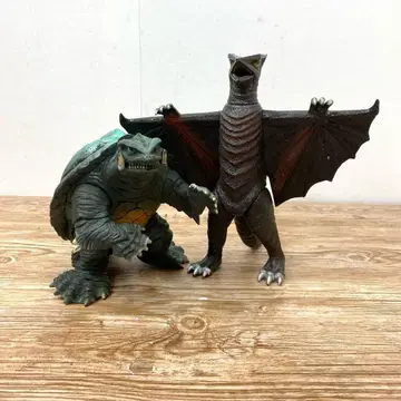 반다이 제 가메라 & 갸오스 소프트 비닐 2점 SET