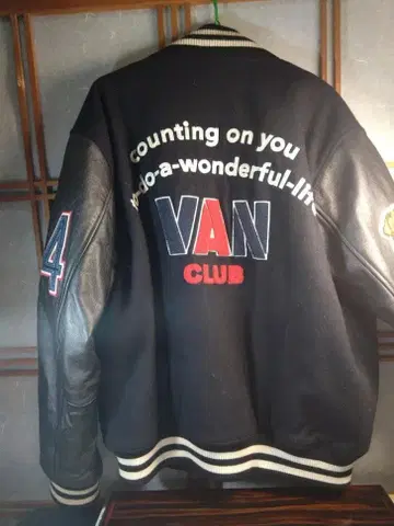 Van Club 울 가죽 바시티 자켓