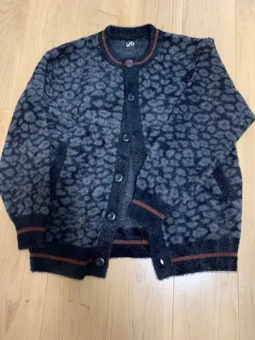 GU 샤기 크루넥 가디건 S 사이즈