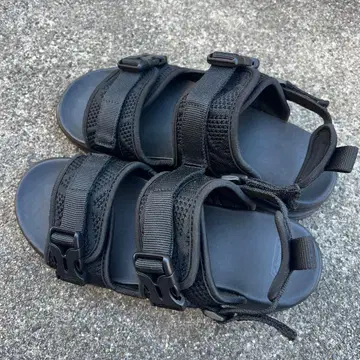 블랙 스포츠 샌들