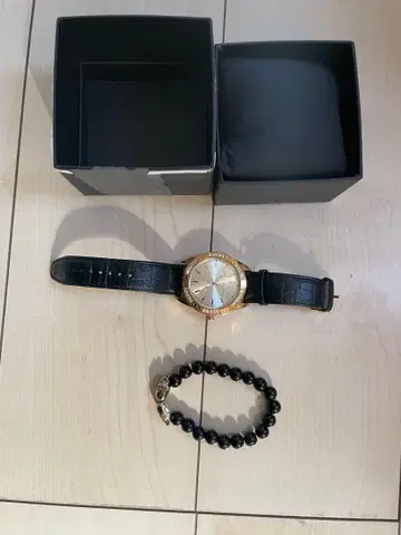 SEAN JOHN 금 손목시계 레어 아이템 팔찌 포함 bboy