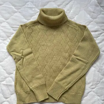 HUMAN WOMAN 터틀 니트