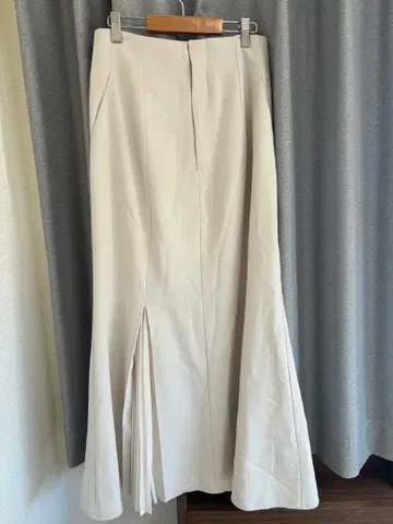 플리츠 살짝 고급 여성 스커트